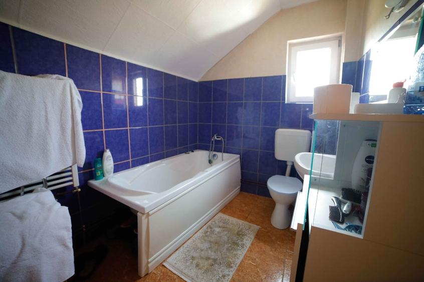 Casă individuală cu 4 camere cu Teren 318 Mp în Babarunca