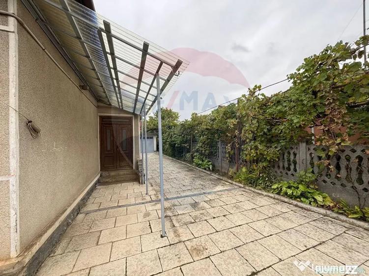 Casă cu 5 camere cu Teren 446 Mp în Ultracentral