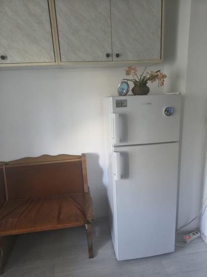 Apartament cu 3 camere decomandat în Nicolina