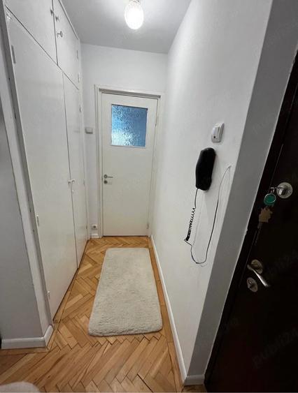 Apartament cu 2 camere semidecomandat în Berceni