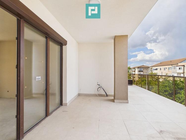 Apartament cu 3 camere în Iosia