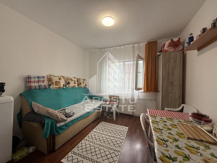 Garsoniera, bloc de apartamente anvelopat,  investitie, zona Girocului - 1