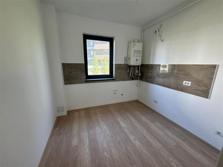 Garsoniera 43.50 mp  parter, vedere spre lac, comision 0 % - 1