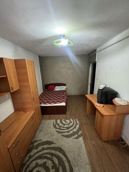 Inchiriez Garsoniera - 6