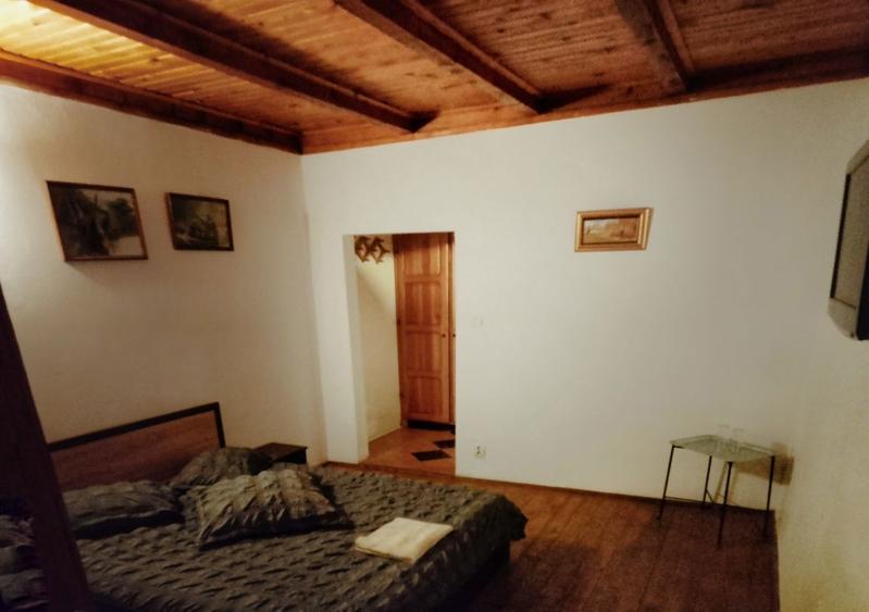 Inchiriez vila Paste - 3