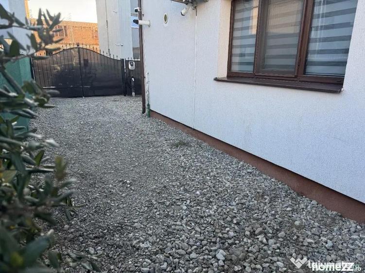 Apartament tip casa si curte privata 75 mp | 2 camere | parcare - 1