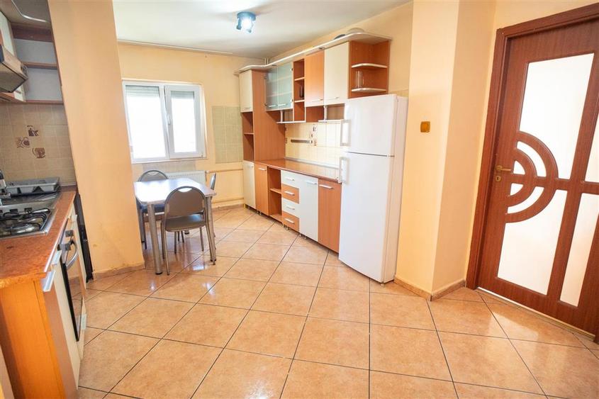 Apartament cu 3 camere, Nufarul - 10