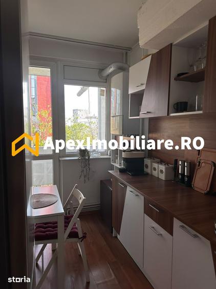 Apartament cu 2 camere semidecomandat în P-ța Rosetti