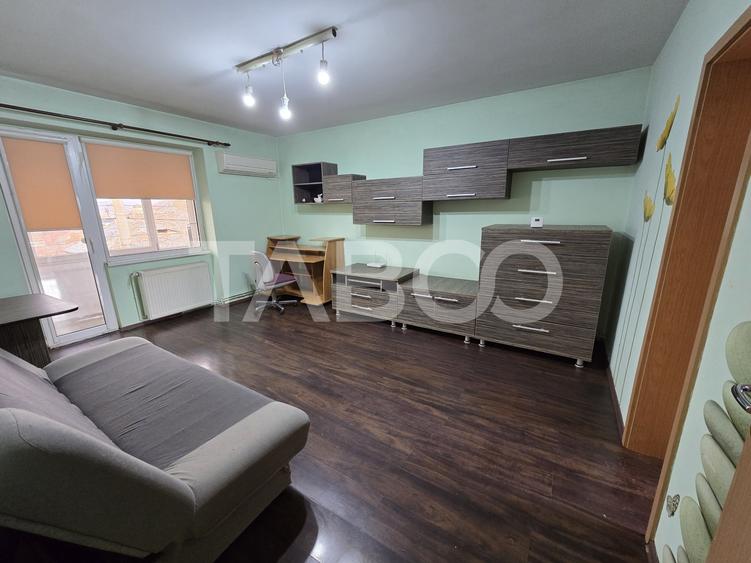 Apartament 2 camere de vanzare 48 utili balcon zona Vasile Aaron Sibiu - 3