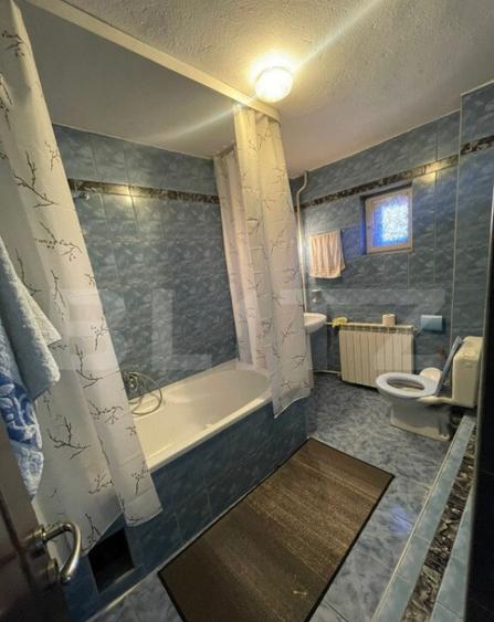 Casa cu 6 Camere in Predeal, cu Vedere Spre Munte - 1