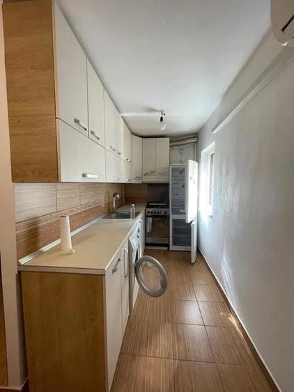 Apartament 1 camera decomandat etaj 3 langa Spitalul Judetean amenajat bloc izolat - 3