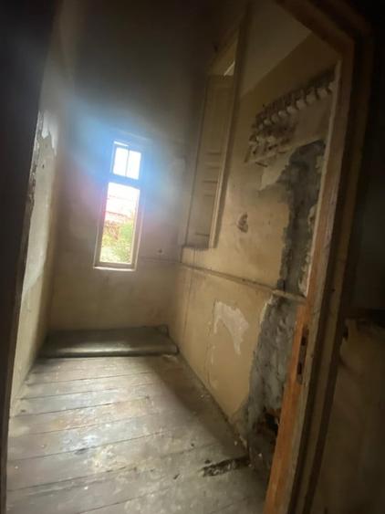 SE VINDE FOSTA CLINICA NECESITA RENOVARE IN ZONA CENTRALA FOISORUL DE FOC - 10