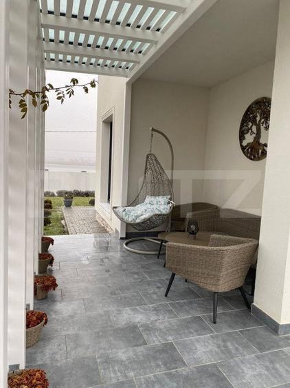 Casa de vacanta cu priveliste catre lac, 213 mp utili, 3500 mp teren cu livada - 8