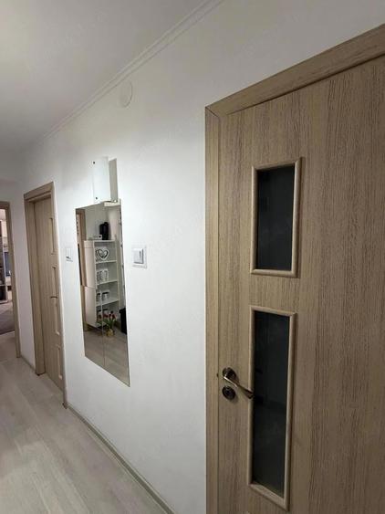 Vand Schimb ap 4 cam decomandat 100 mp sect 2 str.Stolnicul Vasile cu casa ap 2-3 cam sect. 2 - 10