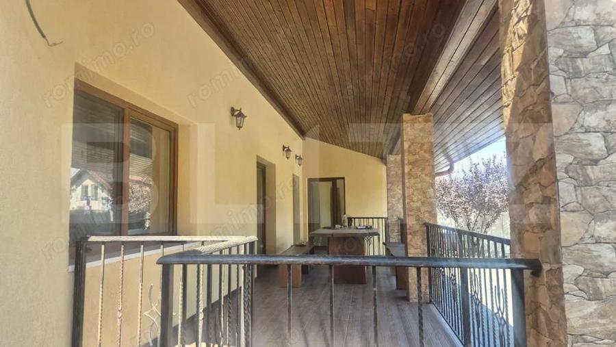 Casa 3 dormitoare de vanzare, 236 mp, teren 525 mp, Semicentral - 8