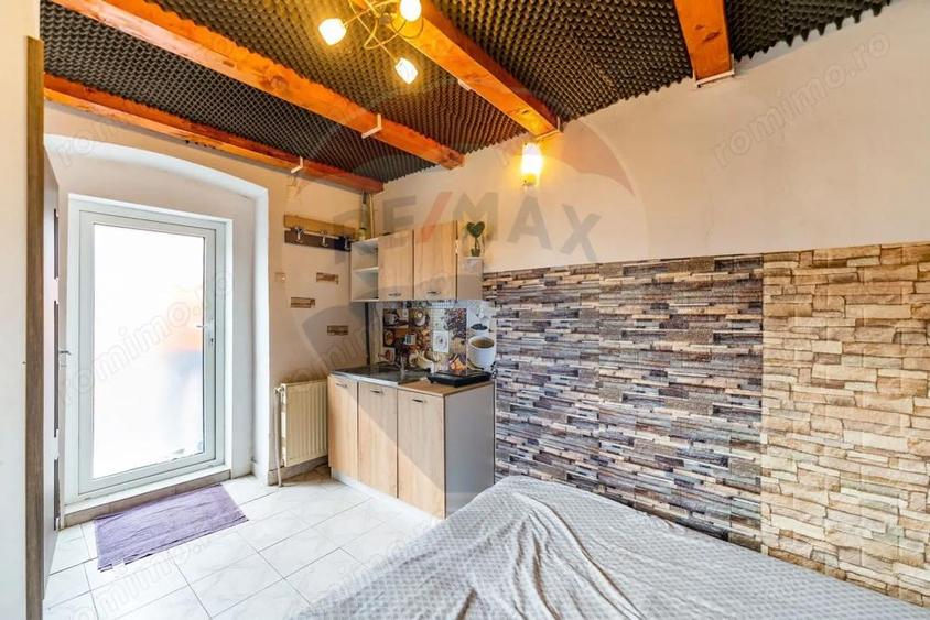 Apartament la casa in zona ultracentrala - 2