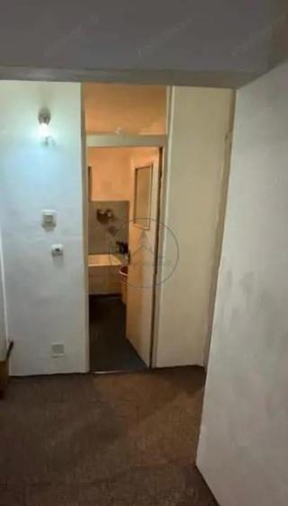 Apartament 2 camere decomandat etaj 2 - 3