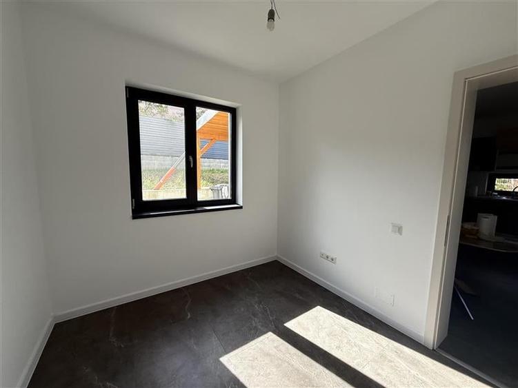 Casa  moderna  finisata  cu 550mp teren la limita Cluj Napoca cu Dezmir - 14