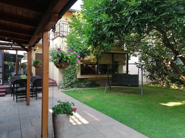 Elisabetin-Girocului -Vila- 5 camere -333 mp utili - 5