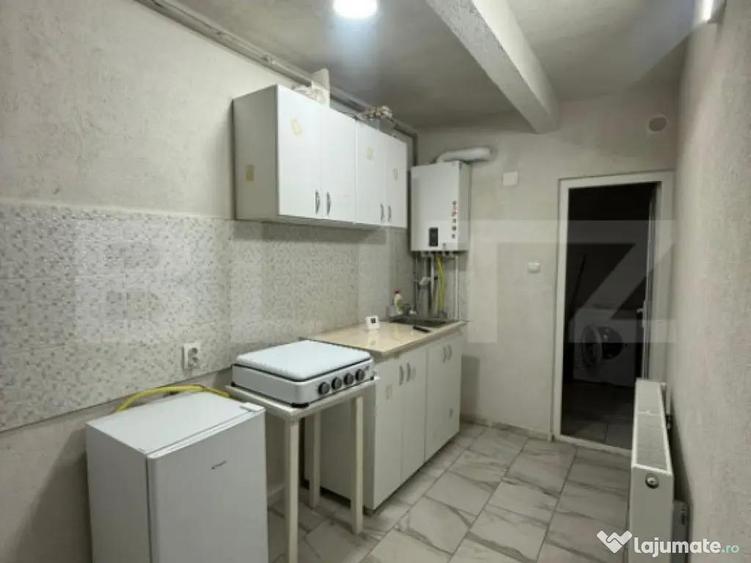 Apartament 2 camere, decomandat, zona 9Mai - 3