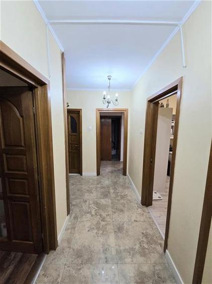 Apartament 4 Camere in Vila, Curte si Intrare Separata, Zona Andrei Saguna - 25