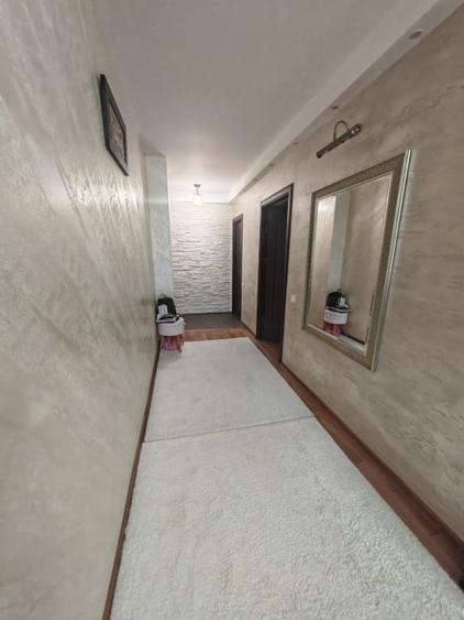 3 CAMERE | INEL 2 | BLOC 2015 - 9