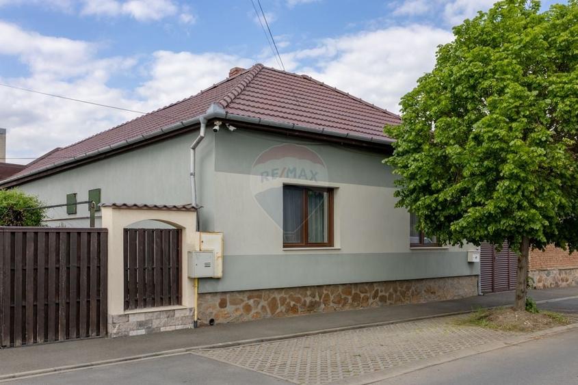 Casă cu 5 camere de vânzare - Aradul Nou - 12
