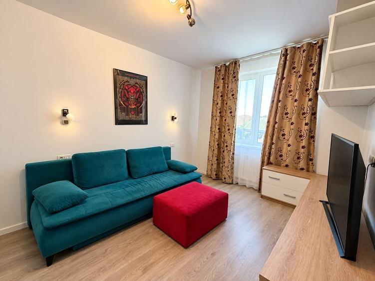 Apartament cu 3 camere semidecomandat, mobilat în Dumbrăvița