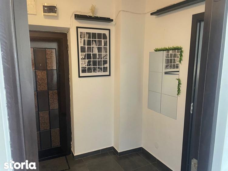 Apartament 2 camere, balcon ?i lift, Sector 4 - 9