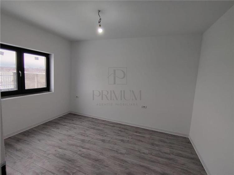 Duplex despartit prin camera tehnica - finalizat - teren 365 mp - 5