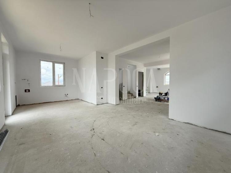 Casa 4 camere de vanzare in Dezmir - 1