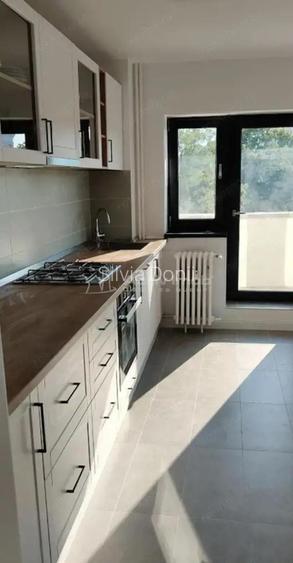 Apartament spatios 3 camere - renovat - 7 min de metrou Unirii 1,2 Apartament spatios 3 camere - renovat - 7 min de metrou Unirii 1,2