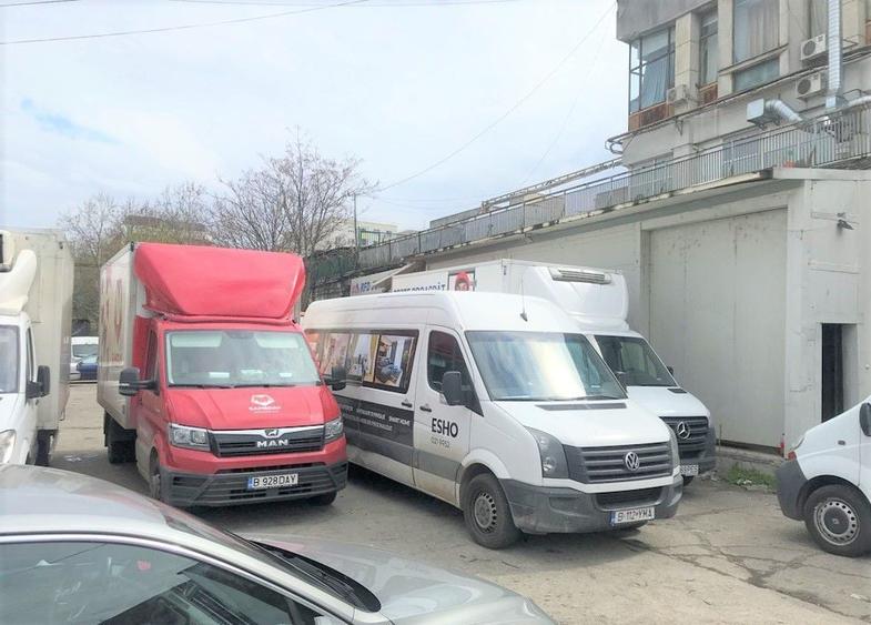 Zona Piata Delfinului 200mp impartit pe Parter 110 mp etaj 90 mp ideal depozit e - 1