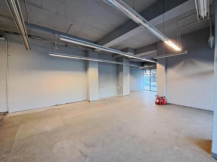Spațiu comercial, de 143.03 mp, în Vitan