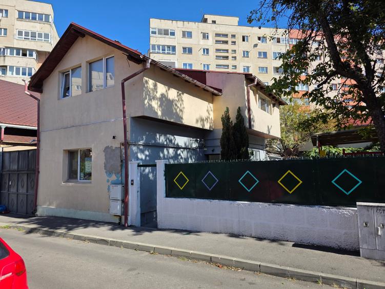 Casa singur in curte Astra Brasov - 1