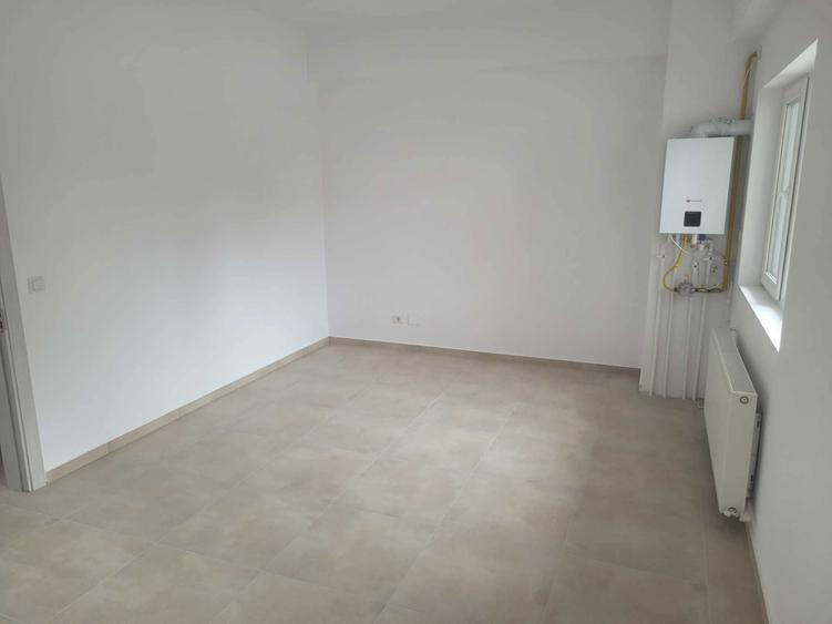 Inchiriez spatiu comercial - 3