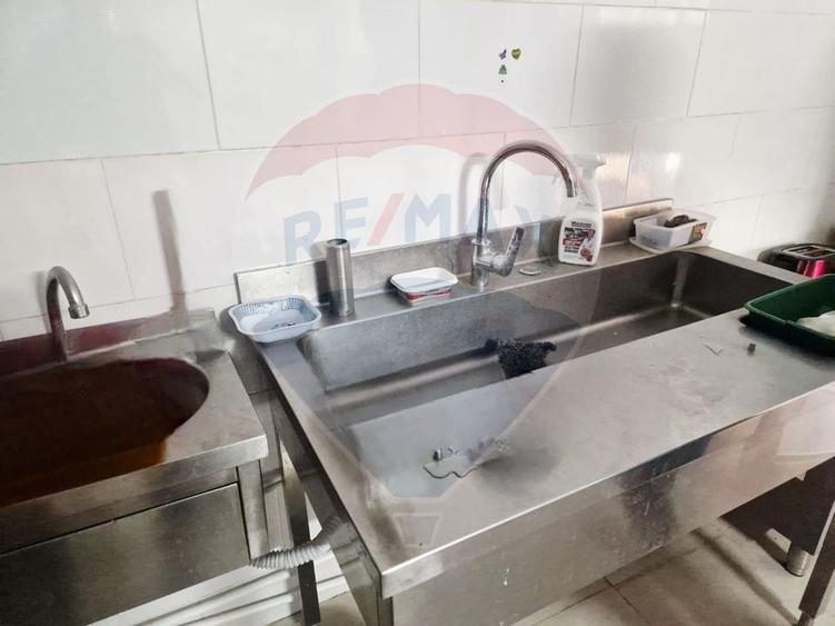 Vanzare  Pensiunea La Ponton / 20 camere / Parcare /  Eselnita - 32