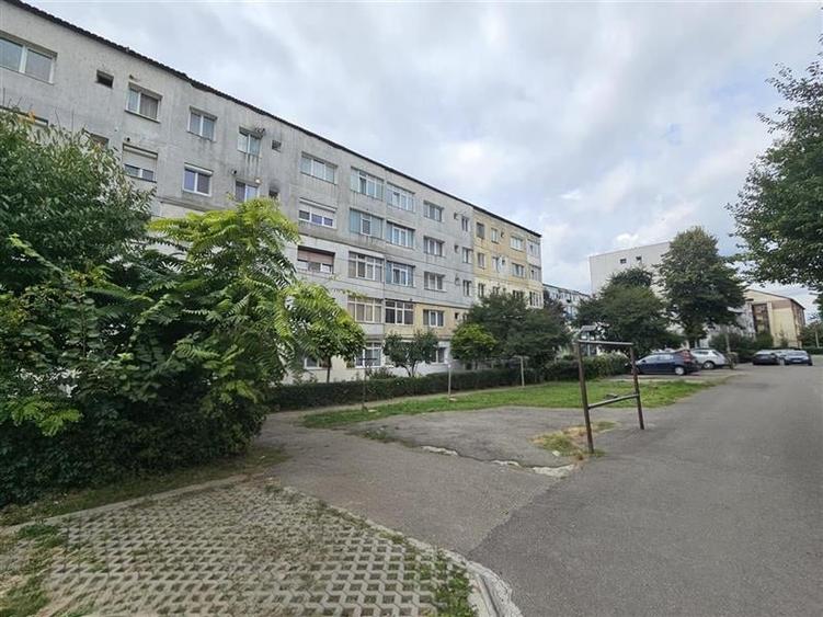 Zona Cora, 2 Camere, etaj 1 - 1