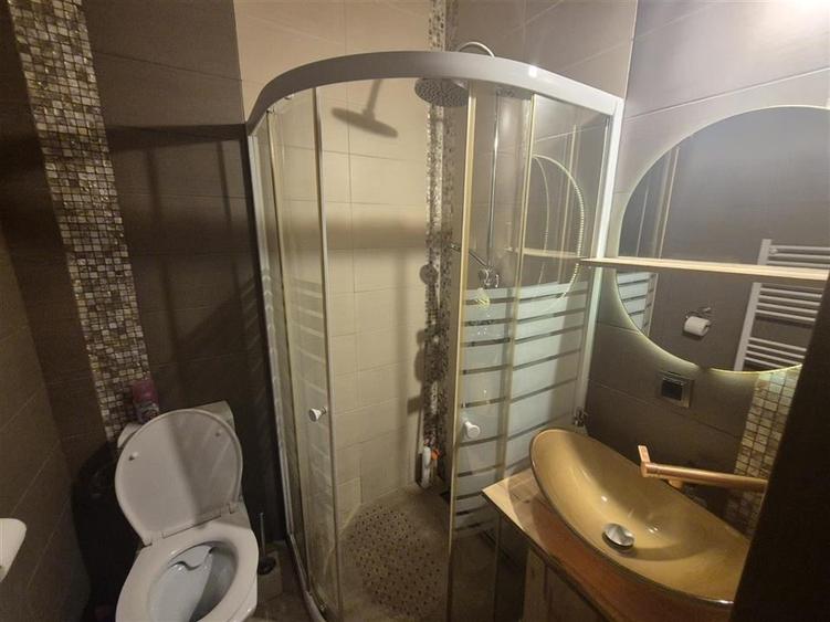 Casa 2 apartamente si curte privata , AFI Mall Brasov - 13