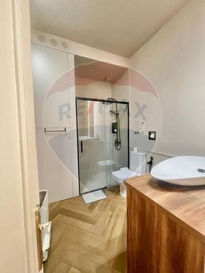 Casă 2 camere de închiriat singur curte zona Unirii - 8