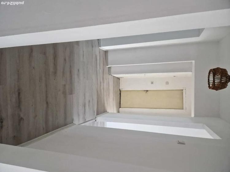 Apartament de vanzare, 4 camere Drobeta Turnu-Severin - 1