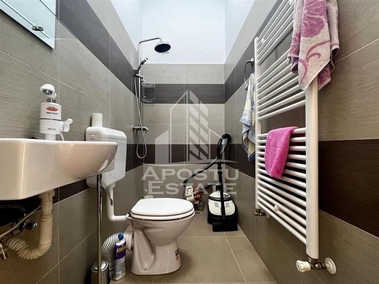 Apartament cu 4 camere 180mp loc de parcare zona centrala - 15