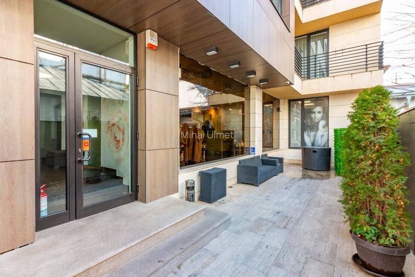 Spatiu comercial 100 m² cu vitrina si curte, vis-a-vis de One Cotroceni Park