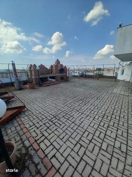 Apartament cu 4 camere în Central