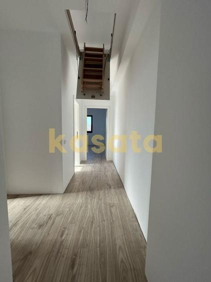 Casă individuală cu 4 camere cu Canalizare în Balotești