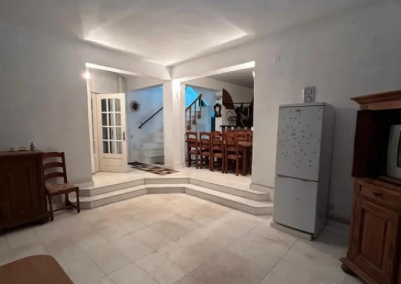 Povestea unei case la doar 200 m de valuri, cu piscina ?i - 4