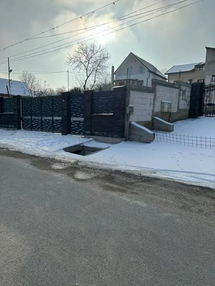 Teren de 300 mp, în Central