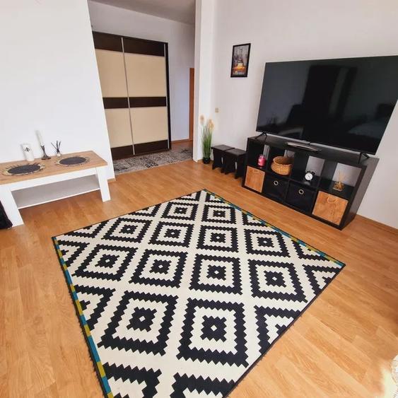 Apartament cu o camera, decomandat, zona Cetatii - 4