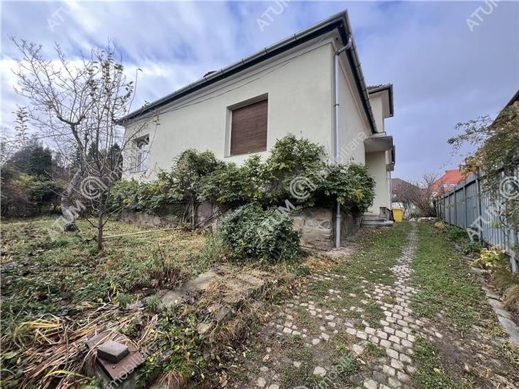 Casa individuala cu 4 camere si teren 900 mp zona Calea Poplacii - 1