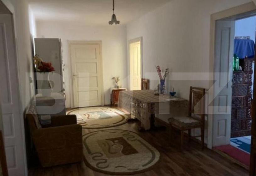 Casa de vanzare, cu 6 camere, 218,44 mp, zona Tasnad - 9